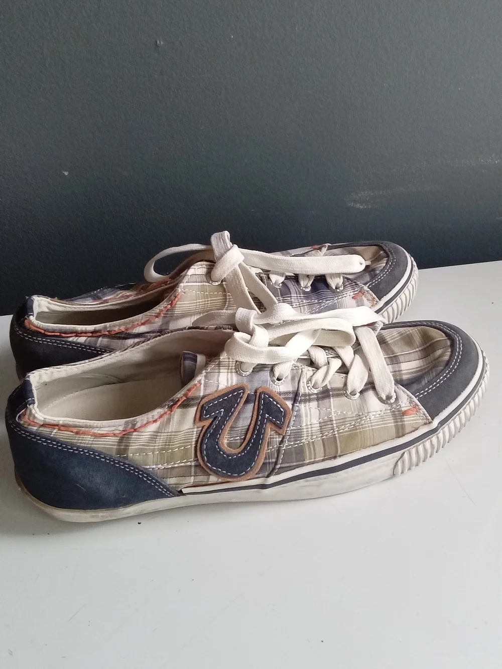 True Religion Plaid Canvas Low‎ Top Sneakers Blue Tan Horseshoe Logo Mens